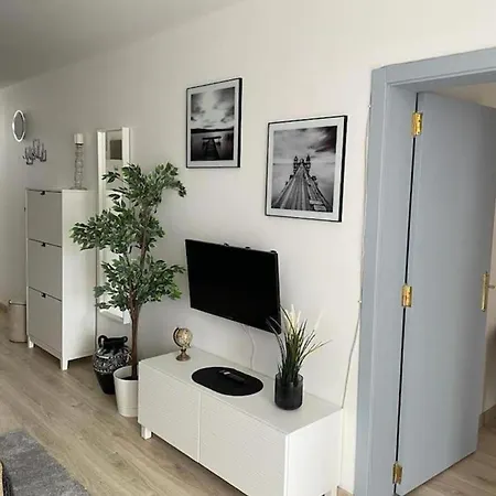 Σπίτι διακοπών Stunning Lovely Flat With Pool And Wi-fi, 31