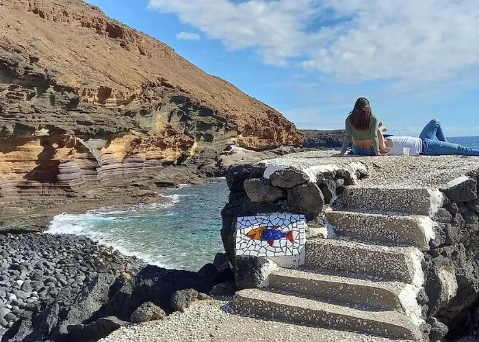 Stunning Lovely Flat With Pool And Wi-fi, 31 بيت للعطل