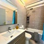 Stunning Lovely Flat With Pool And Wi-fi, 31 * Arona (Tenerife)