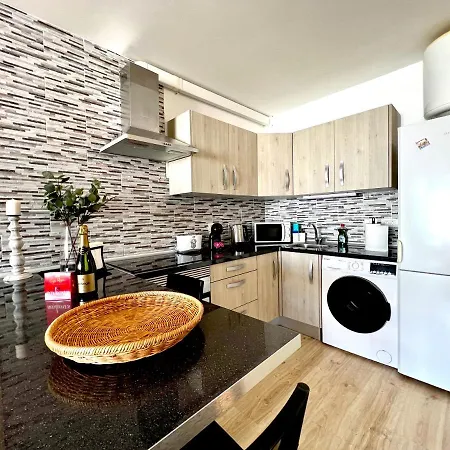 Stunning Lovely Flat With Pool And Wi-fi, 31 Arona (Tenerife)