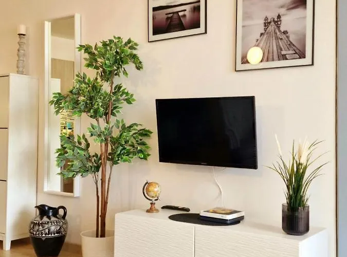 Stunning Lovely Flat With Pool And Wi-fi, 31